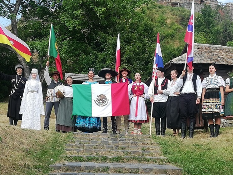 HPD Ferdo Rusan sudjelovalo na folklornim festivalima u Slovačkoj i Mađarskoj