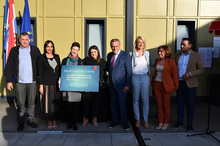 Otvorena tržnica Dubec u Zagrebu - Modni centar Dubec