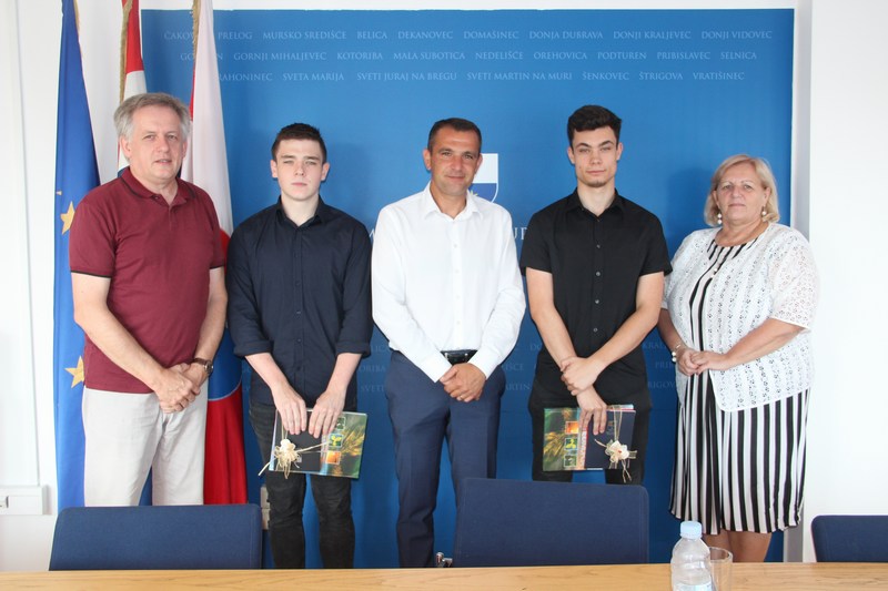 Međimurski maturanti Ivan Mikec, Borna Kadežabek, Dino Jakupak i Matej Hanžeković mature iz Engleskog riješili 100%