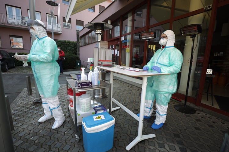 Od utorka kreću brzi testovi. Plaćat će ih država.......