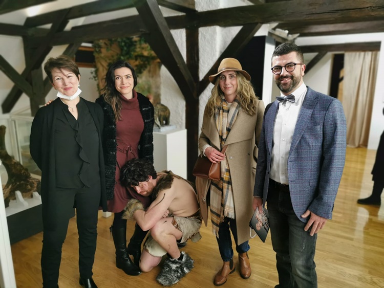 U Novoj Gradiški otvorena izložba "Krapinski pračovjek" - Predstavljena najbogatija zbirka neandertalaca na svijetu