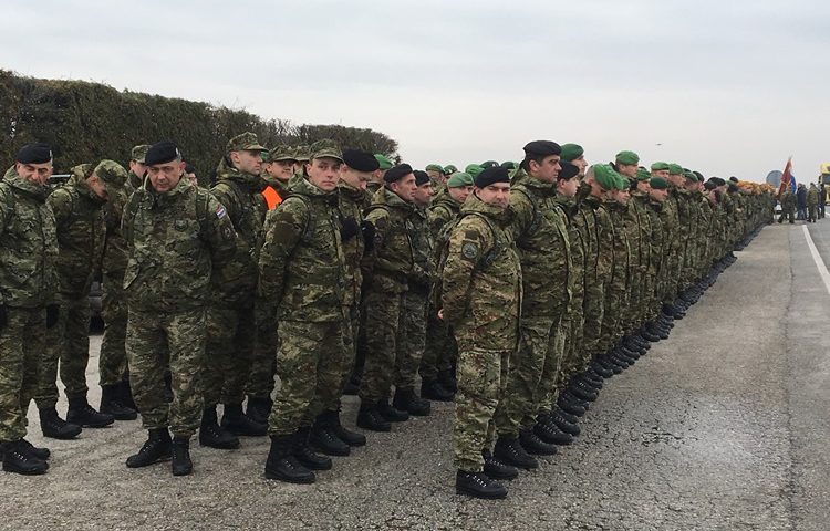 Da dođe do ratnog stanja evo tko bi sve u Hrvatskoj morao uzeti oružje u ruke!!!!