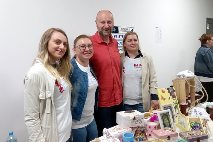 BOGATSTVO SVAKOG DRUŠTVA Zabokom zavladala odlična atmosfera – na 17. sajmu udruga okupila se 34 izlagača