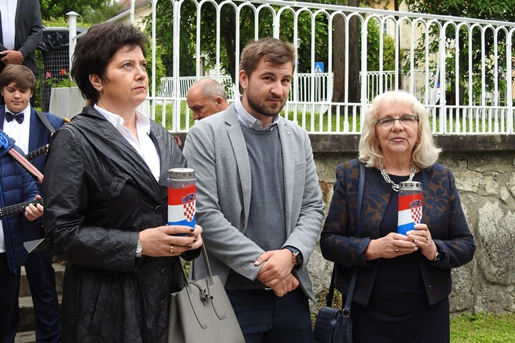 Gradonačelnica Ratković: Čuvajmo zajedništvom našu Hrvatsku, prisjećajući se onih koji su za domovinu dali najvrjednije što su imali – svoje živote!