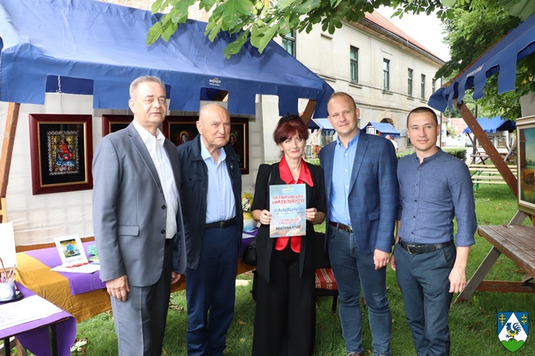 U Koprivnici otvoren prvi Sajam naivne umjetnosti - Slikari i kipari naive zaposjeli najstariji koprivnički trg