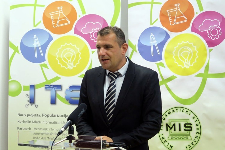 Tako se popularizira STEM: međimurski školarci praznike će provesti razvijajući računalne igre i primjenjujući umjetnu inteligenciju!