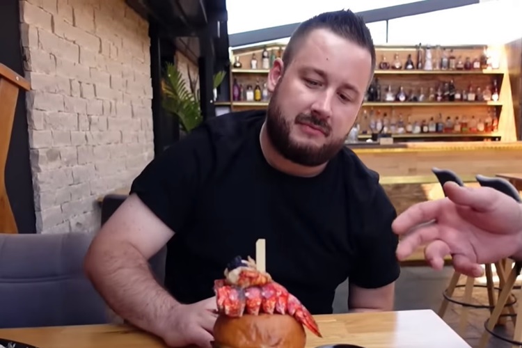 DA NE POVJERUJEŠ! Ovo je najskuplji burger u Hrvatskoj – cijena mu je 1.250 kuna!!! Vlasnik restorana kaže: ‘Koštat će i 2.500"