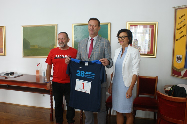 Ove nedjelje starta jedna od najpopularnijih i najdugovječnijih cestovnih utrka u Hrvatskoj: Požurite s prijavama na 28. Varaždinski polumaraton i utrku građana
