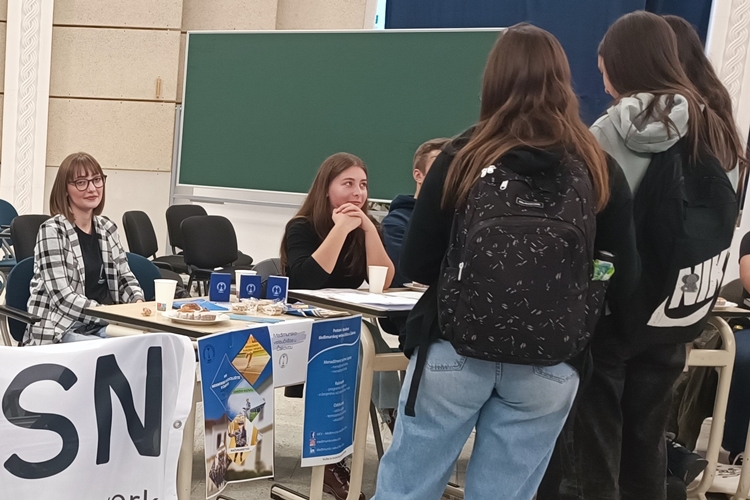 KAMO NA FAKS? MEV-ovke Anamarija i Ivana otkrile zašto baš u Čakovec!