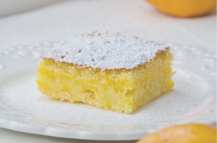 Jede vam se nešto slatko i sočno, jednostavno i brzo? Donosimo recept za Kolač od mandarina