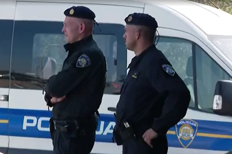 Krao, uznemiravao žene, provaljivao, pa biciklom bježao s mjesta događaja… Zagrebačka policija stala na kraj „Fantomu s Trešnjevke”