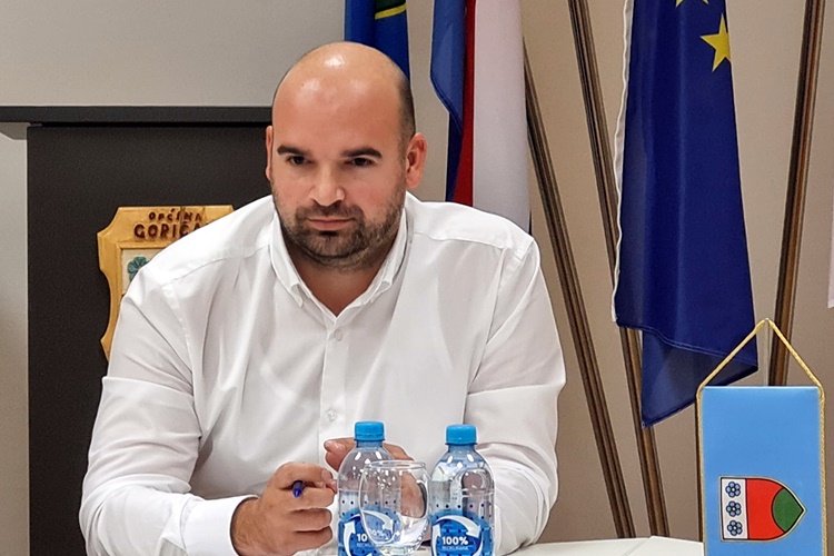 Općina Goričan izmamila osmijehe na lica svojih 170 potrebitih mještana podijelivši im božićnice