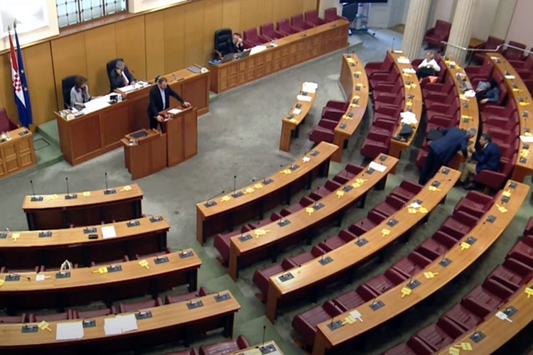 Sedmero saborskih zastupnika nije dolazilo na posao u prosincu - kažnjeni s 1200 kuna