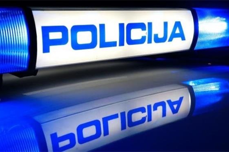 Kaos usred Varaždina: Pijana napala dečka jer nije htio prespavati kod nje, vrijeđala ga i udarila, pa se okomila na njegov auto