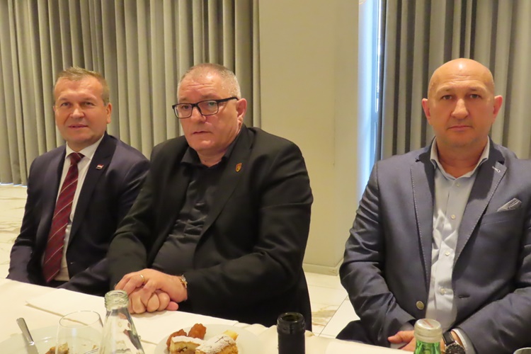 Pripadnici albanske nacionalne manjine obilježili 15. obljetnicu neovisnosti Republike Kosovo, Stričak: Narode spajaju sport, glazba, kultura i gospodarstvo, to nam mora biti nit vodilja!