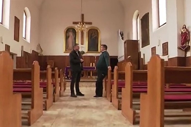 Svećenik iz seks skandala s udanom ženom ogolio dušu: "Žao mi je". U novoj župi ženama govore da ne izlaze van