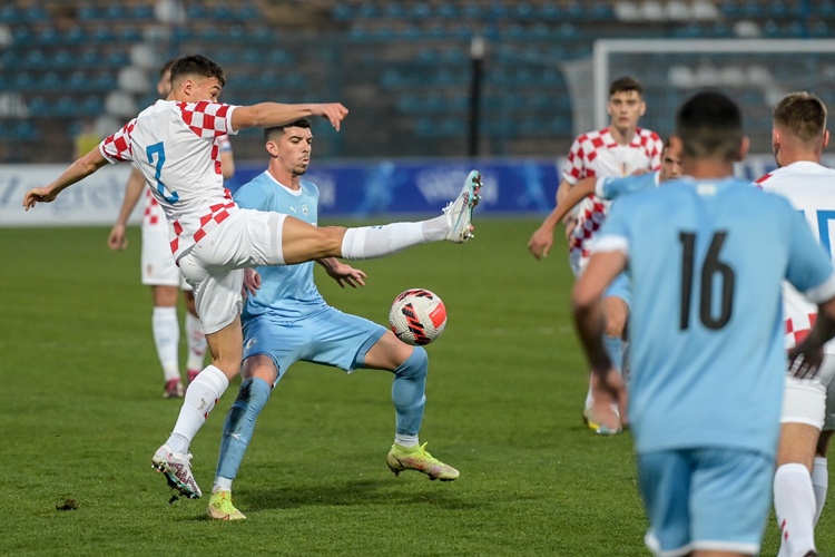 Mini Vatreni remizirali s Izraelom u Varaždinu – brojni navijači bodrili ih s tribina