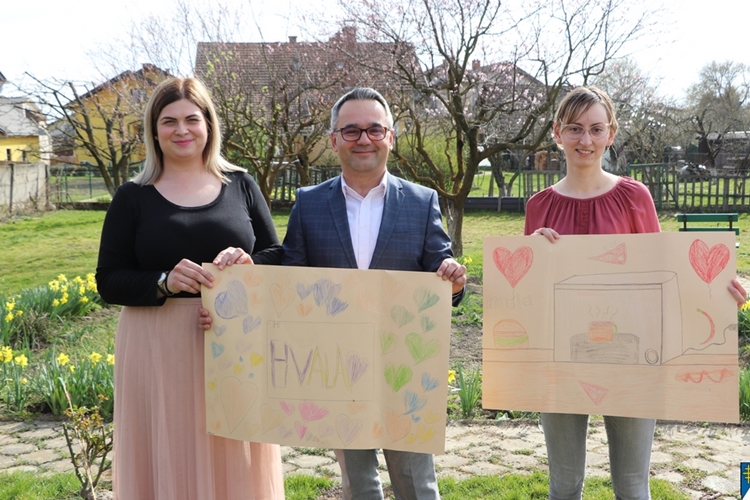 Predstavnici Koprivničko-križevačke županije obišli Centar "Svitanje" koji već sedam desetljeća djeci bez skrbi stvara obiteljsko okruženje