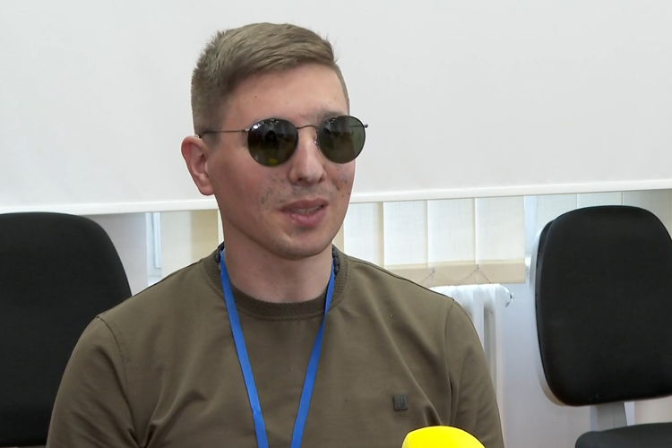INSPIRATIVNA PRIČA Josip ostao bez noge, obje šake, vida i 90 posto sluha, no nije se predao - danas je jedan od najboljih studenata i kaže: Jedan je život završio, drugi započeo