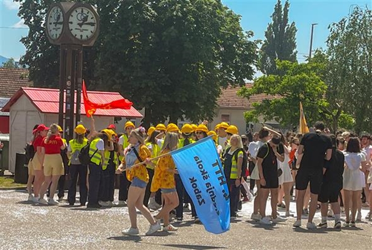 Župan Kolar uputio čestitku svim maturanticama i maturantima! Diljem Krapinsko-zagorske županije obilježavaju kraj svog srednjškolskog obrazovanja