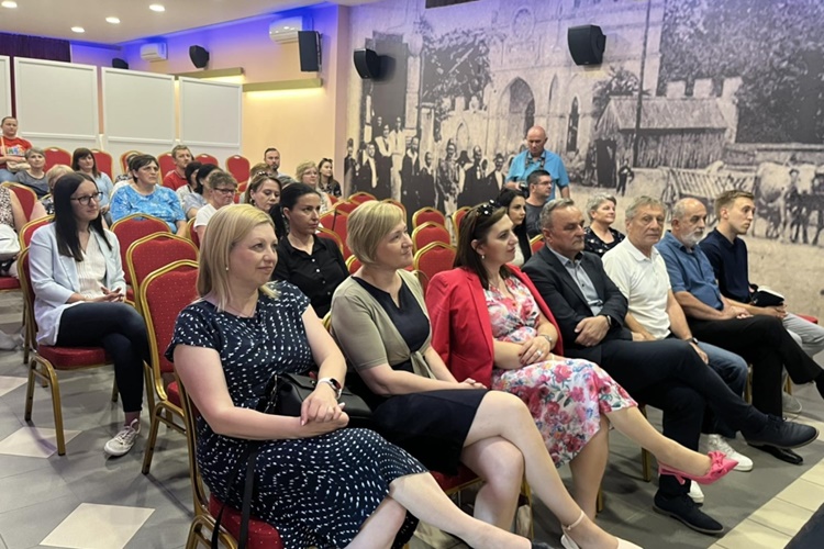 Održana završna konferencija projekta "Zaposli pa pomozi 3": Osiguralo se zapošljavanje gotovo 250 žena