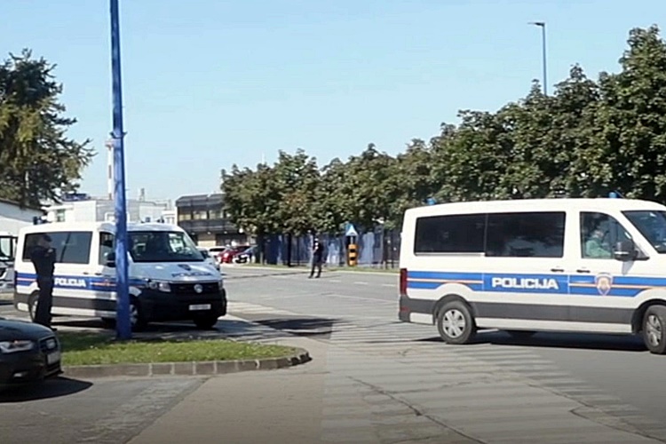 OPSADNO STANJE Policija će blokirati ulice zbog utakmice Dinama i AEK-a na Maksimiru