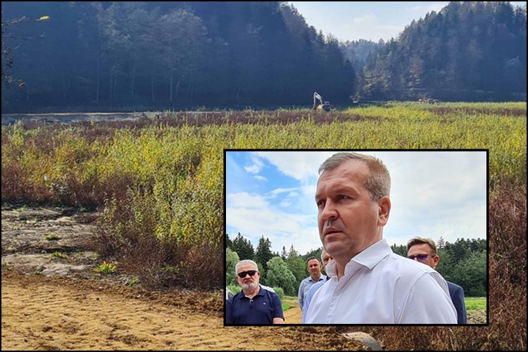 Trakošćan ponovno aktualna tema, Stričak: „Radovi su se pokrenuli, jezero će biti očišćeno ali samo zato jer Čačić više nema doticaja s tim projektom”