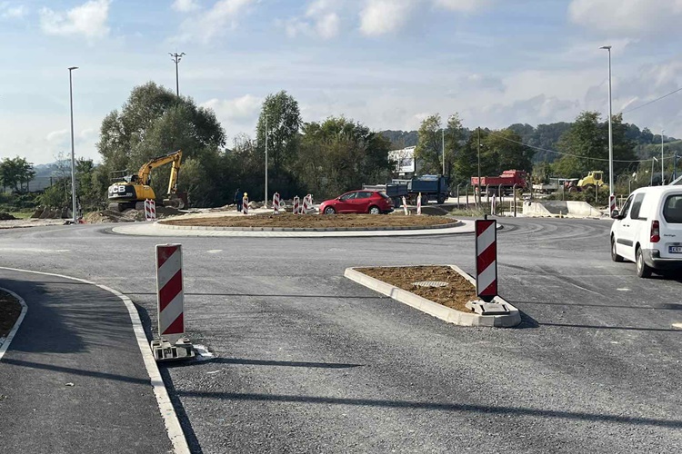Pri kraju radovi izgradnje kružnog toka 'kod ruke' u Krapini