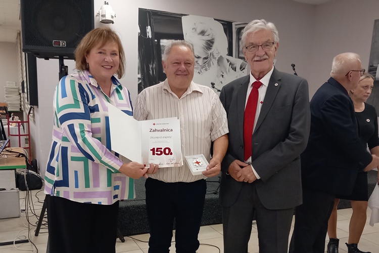 Zagorskim jubilarnim dobrovoljnim darivateljima krvi dodijeljena priznanja, Željko Čleković svoju krv darovao je 150 puta