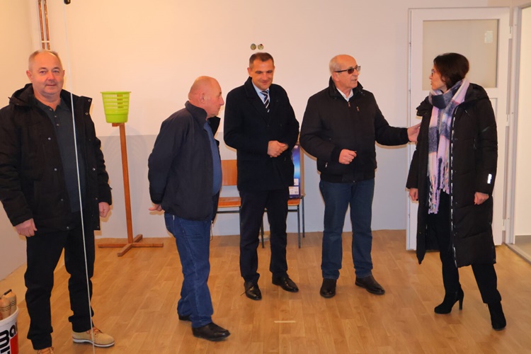Umirovljenici Krištanovca zahvalili županu, gradonačelnici i podupirateljima na novim boljim uvjetima za druženje