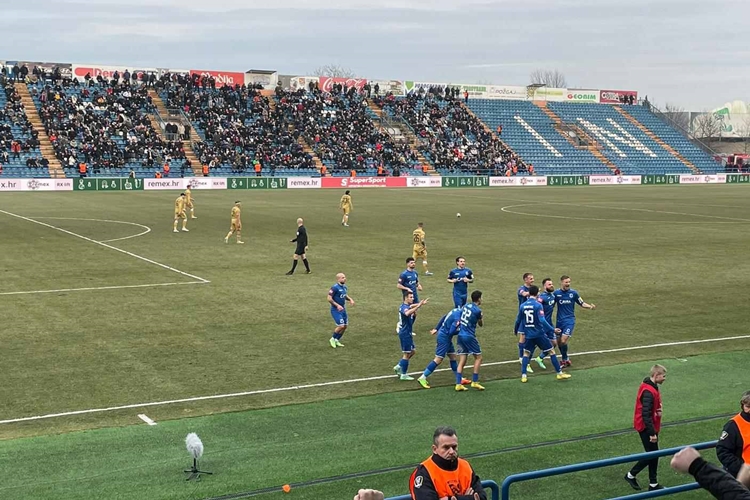 Izvučeni parovi četvrtfinala Hrvatskog nogometnog kupa: Hajduk će odmjeriti snage s Varaždinom, a Dinamo s Goricom