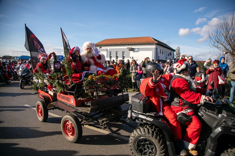 U Sračincu se na Staru godinu okupio rekordan broj Motomrazova