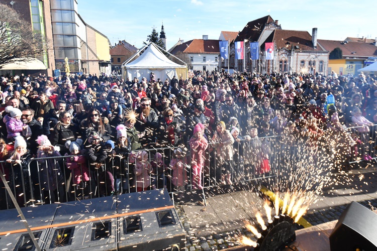 U Čakovcu prvi put održan doček Nove godine za najmlađe