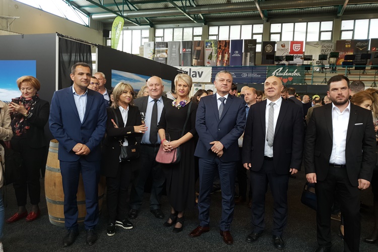 URBANOVO Posavec: Gornje Međimurje je europska destinacija izvrsnosti i ova je manifestacija jedna podrška našem identitetu ali i vinarima da i dalje proizvode vrhunska vina