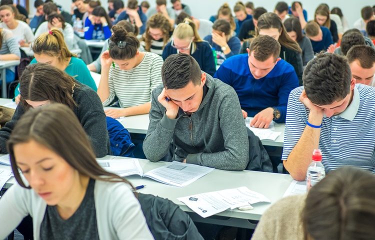 NAJGORI REZULTATI DRŽAVNE MATURE IKAD “Matematika je katastrofa!”