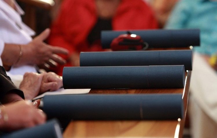 I U JEDNOJ VARAŽDINSKOJ ŠKOLI OTKRIVENA LAŽNA DIPLOMA S krivotvorenom ispravom radio više od 20 godina
