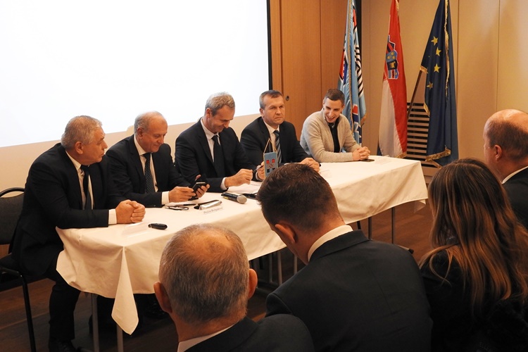 hdz ministar bošnjaković